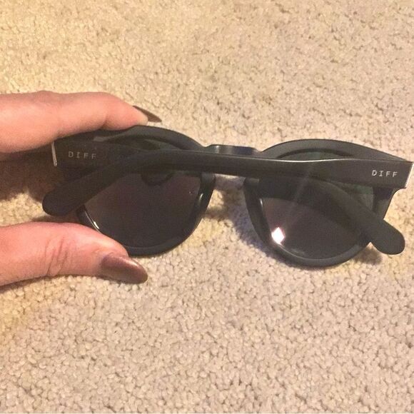 DIFF Dime II Polarized Sunglasses - Picture 4 of 6